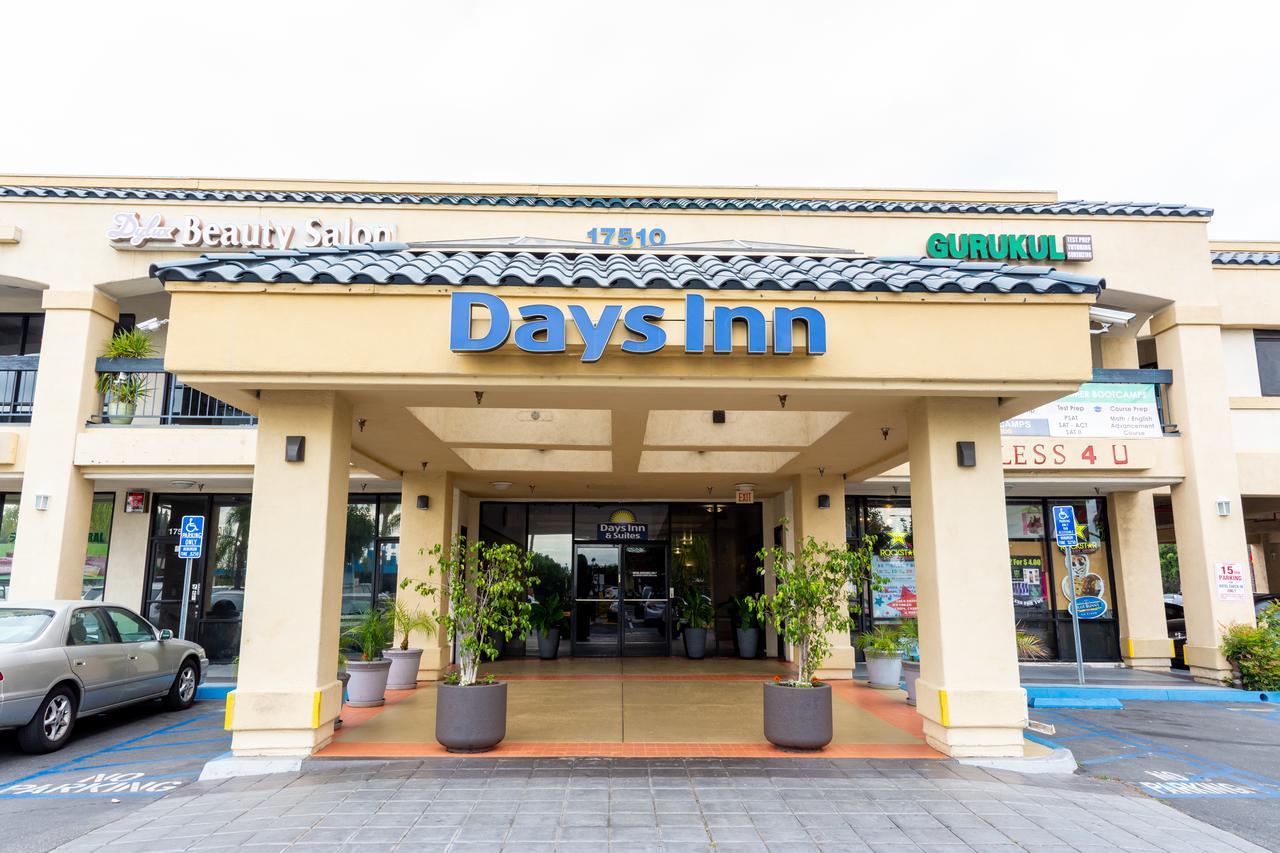 Days Inn & Suites By Wyndham Artesia Exterior photo
